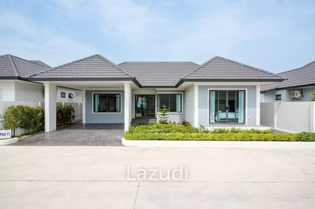 Modern 120 sqm 3-Bed Detached Home in Cha-Am with Courtyard Yard