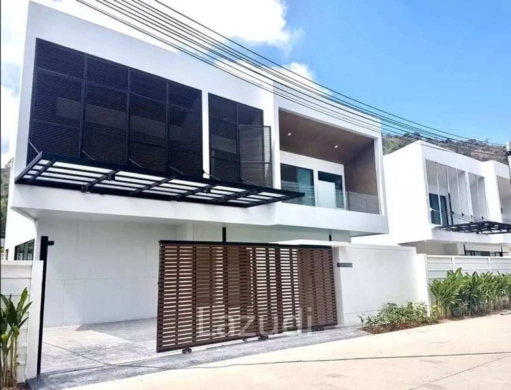 Modern Two-Storey Pool Villa with Private Garden for Rent near IKEA Phuket