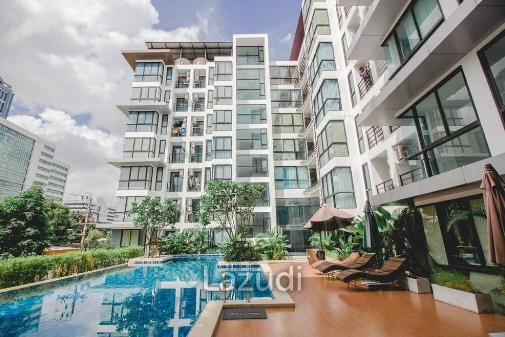 1 Bed 1 Bath 32 SQ.M Chateau In Town Sukhumvit 62/1