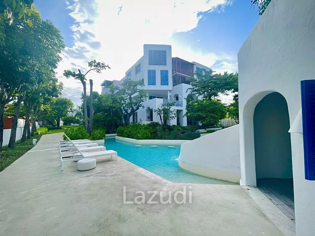77.5 sqm 2-Bed Beachfront Condo at Chelona Khao Tao
