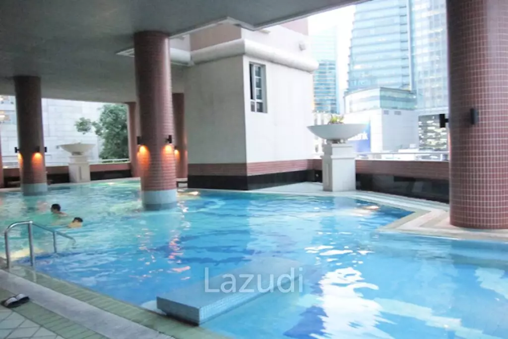 75 sqm high-floor condo at CitiSmart Sukhumvit 18 Khlong Toei Bangkok