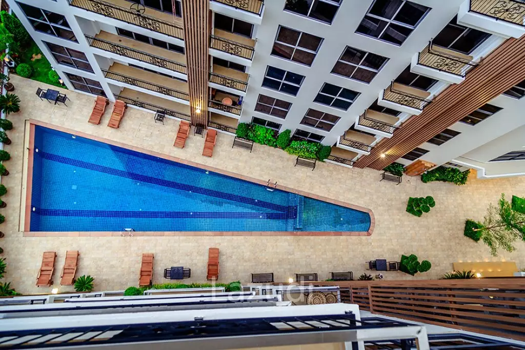 Modern Style Condo City Garden for Sale