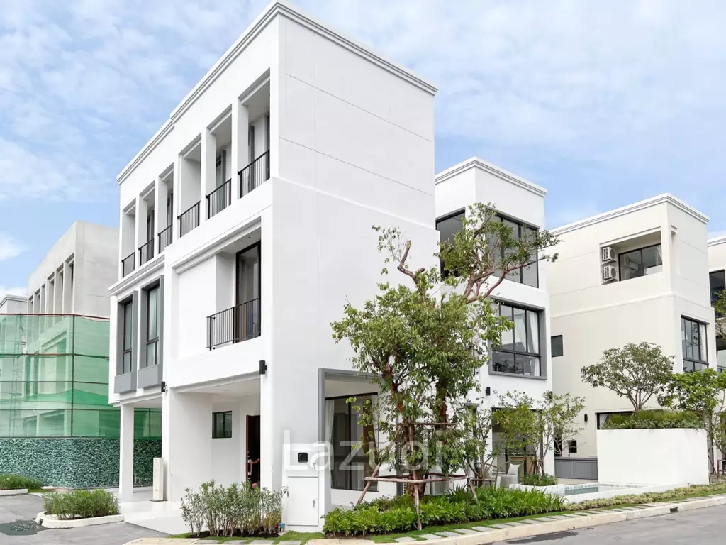 4 Bed 6 Bath 350 SQ.M. Aerie Srinakarin-Krungthepkreetha