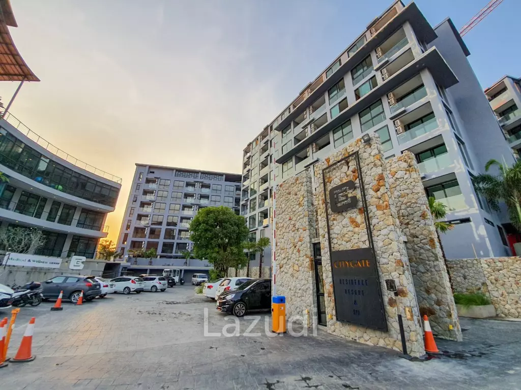Foreign Freehold 1-Bedroom Condo for Sale near Kamala Beach