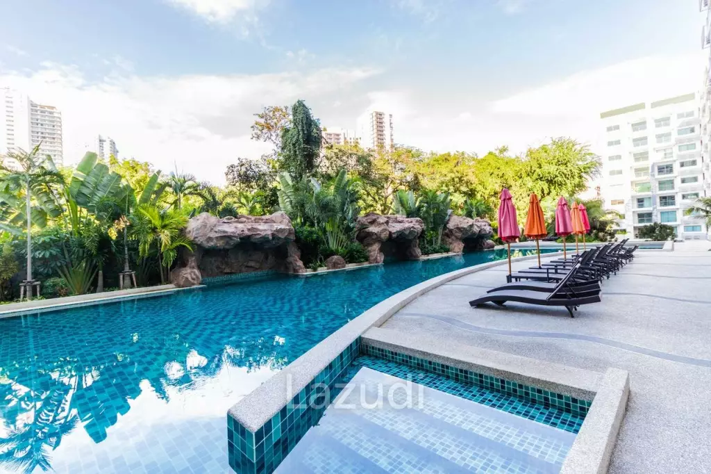 Beachfront Condo for Rent in Club Royal