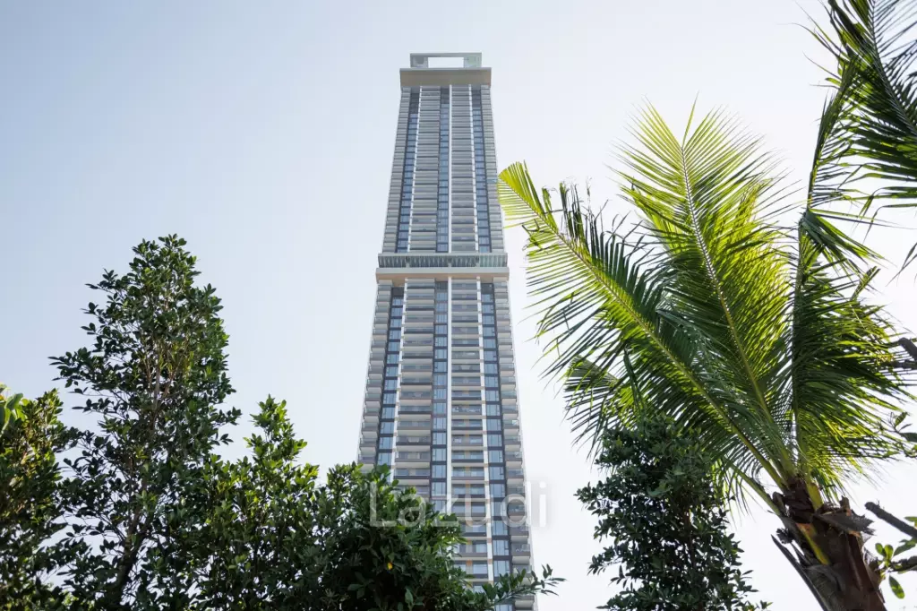 High-Floor Unit for Rent Copacabana Beach Jomtien