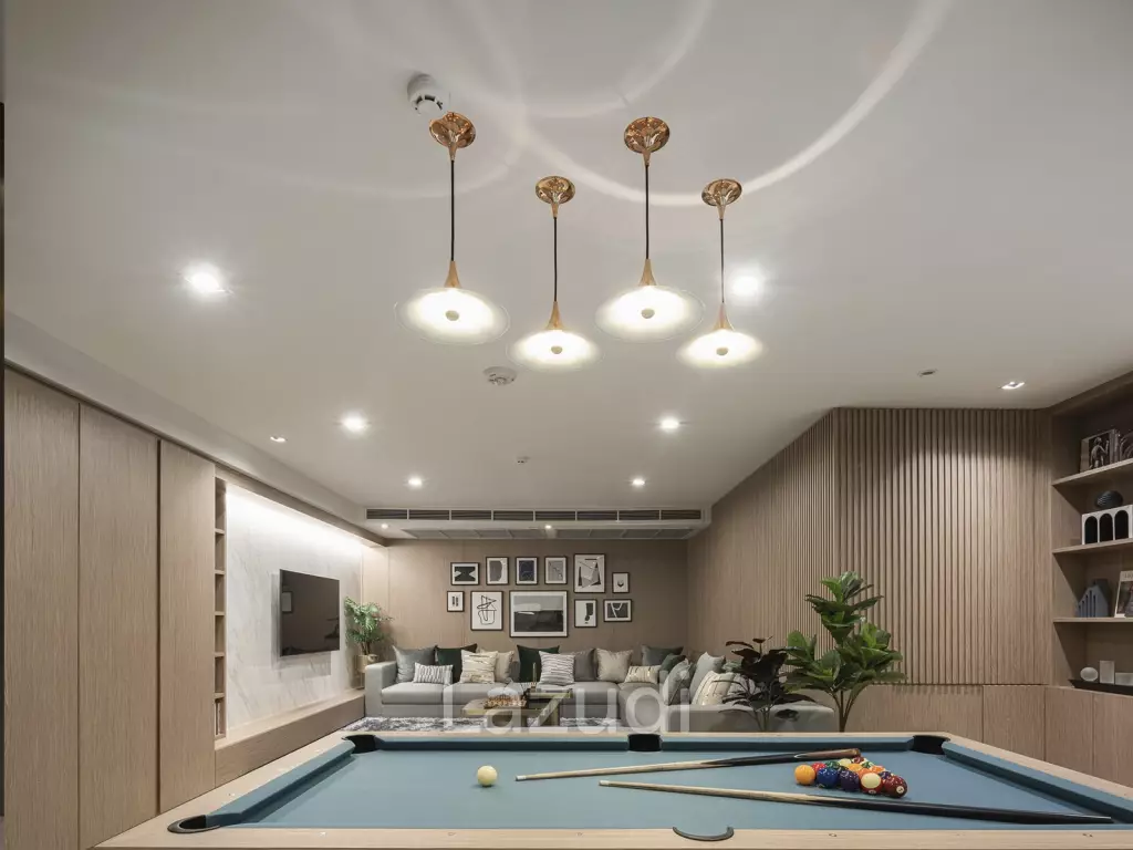 2 Bed 2 Bath 77.99 SQ.M Craft Ploenchit