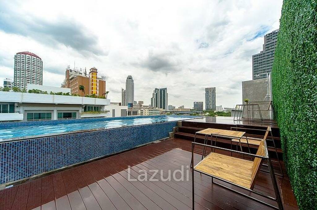 CV 12 The Residence