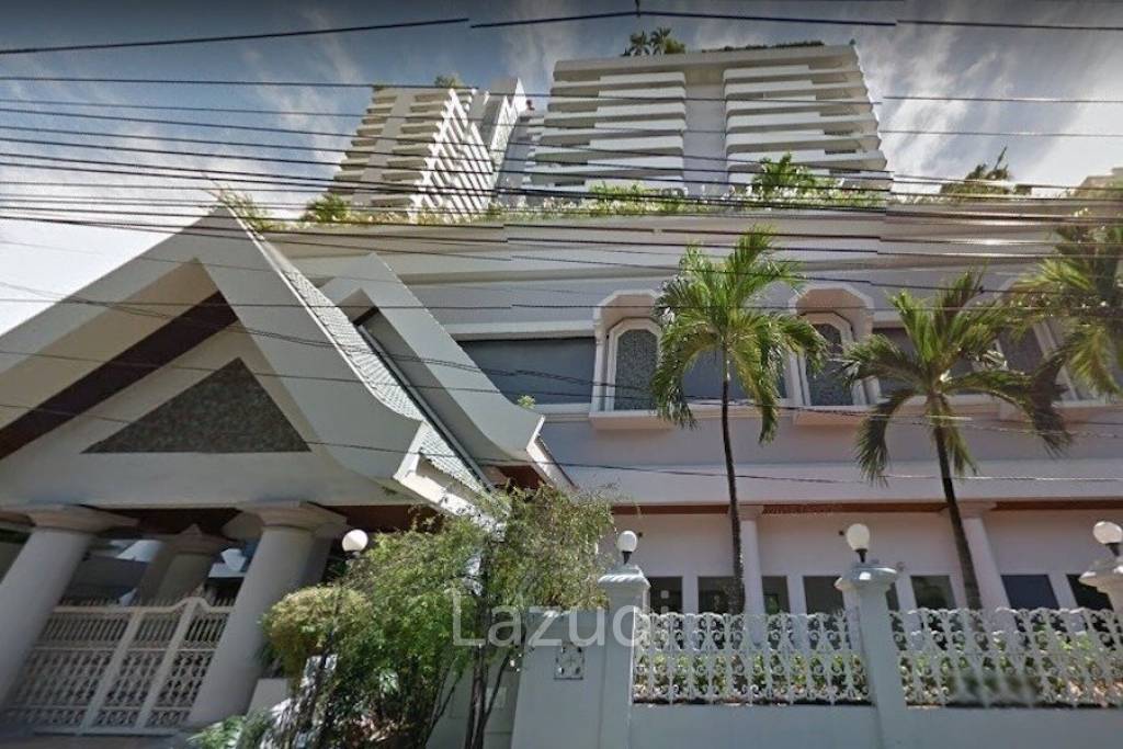 D.S. Tower 1 Sukhumvit 33