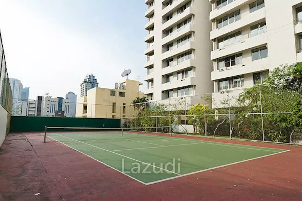 Newly renovated 3BR 250SQM at D.S.tower1 sukhumvit33