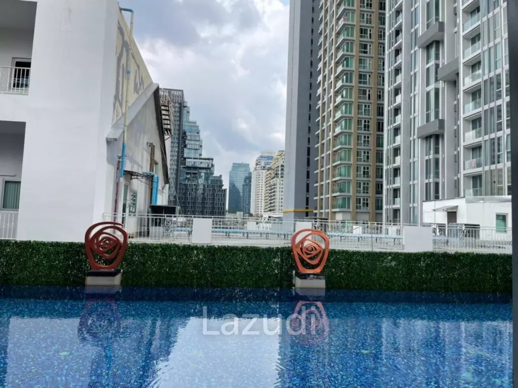 2 Bed 2 Bath 62 SQ.M Dazzle Sukhumvit 7