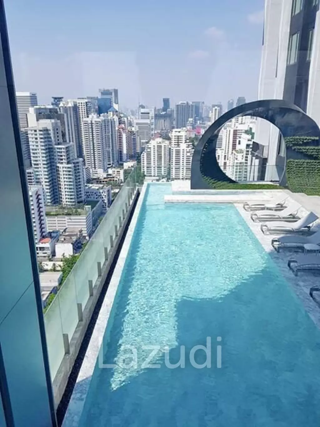 1 Bed 1 Bath 30 SQ.M Edge Sukhumvit 23