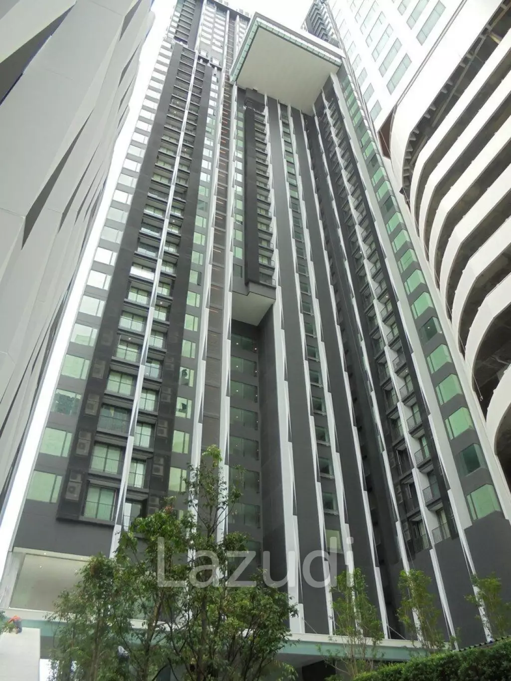 1 Bed 1 Bath 30 SQ.M Edge Sukhumvit 23