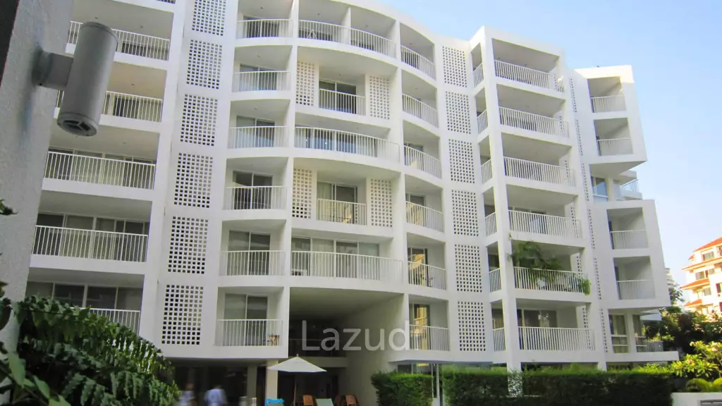 240 sqm 3 Bed Condo on 4th Floor at Shama Ekamai Bangkok, Phra Khanong Nuea
