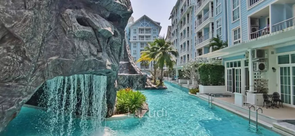 Resort style Condo for Rent in Grand Florida