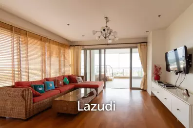 BOATHOUSE : 3 Bed Seaview condo