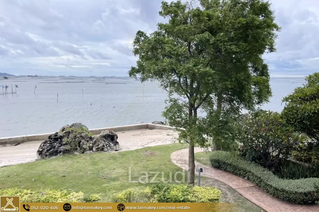 Condo 156 sqm. for Sale 180°seaview in Chonburi.