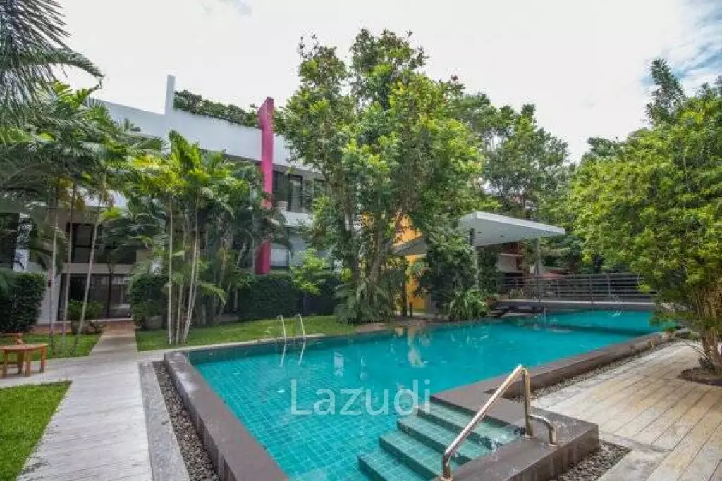4 Bed Condo in Khao Takiab