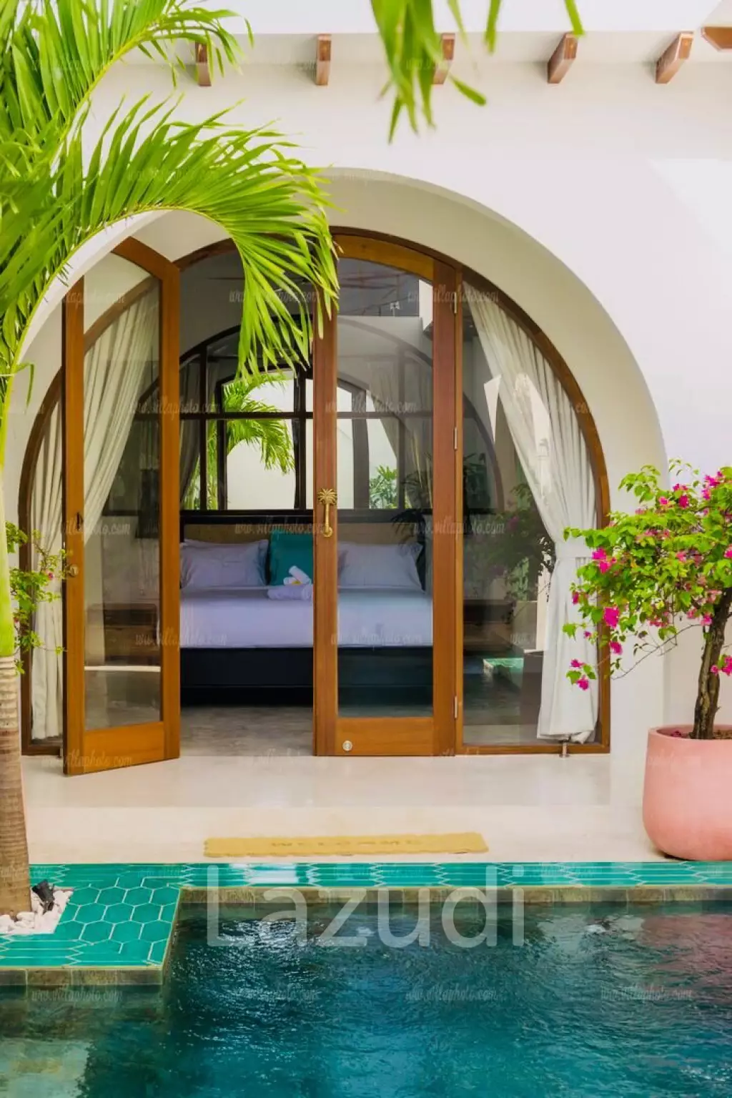 Stunning Freehold villa in Pererenan 3 bedrooms fully furnished