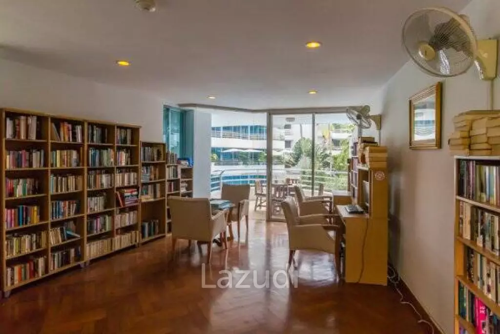 Luxury 2 Bed Beachfront Condo