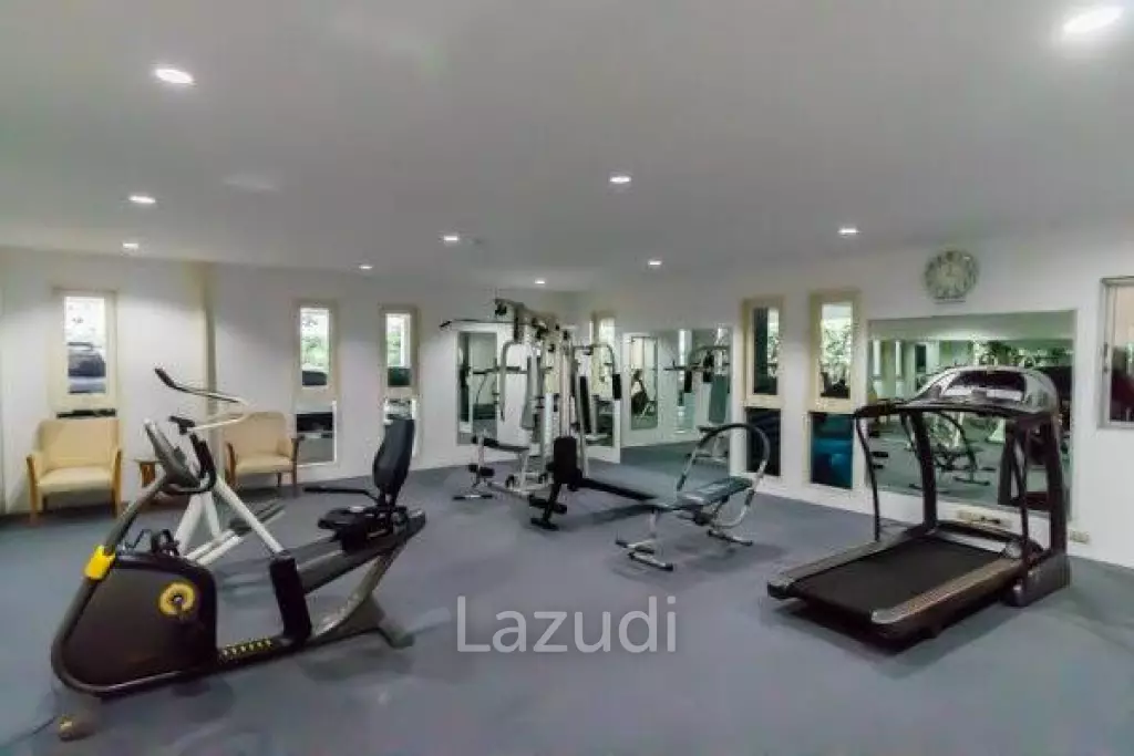 Luxury 2 Bed Beachfront Condo