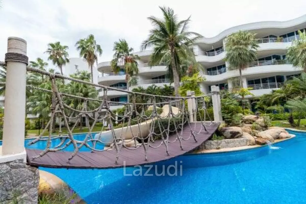 Luxury 2 Bed Beachfront Condo
