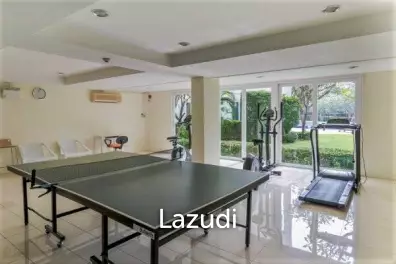 2 Bed Beachfront Condo in Town