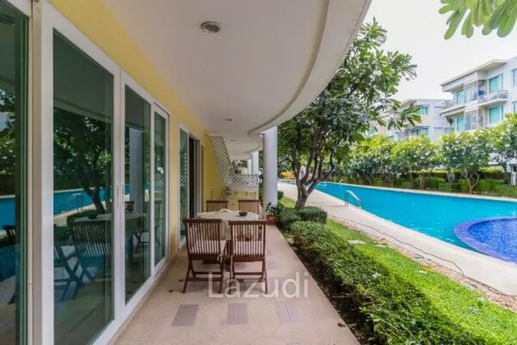 2 Bed Beachfront Condo in Town