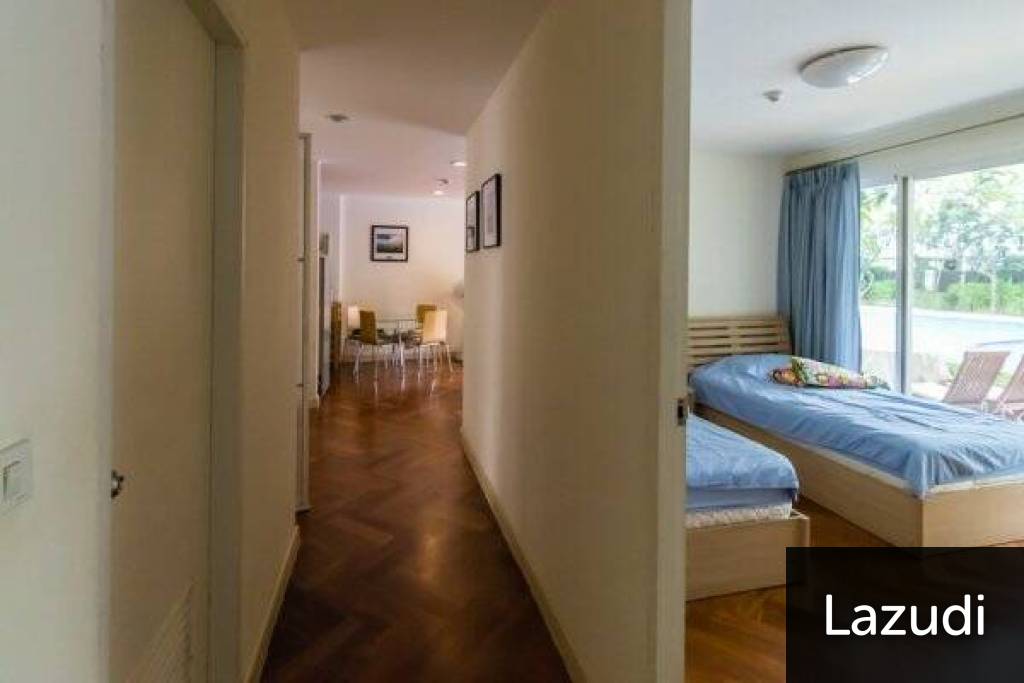 2 Bed Beachfront Condo in Town 2 Bed Beachfront Condo in Town