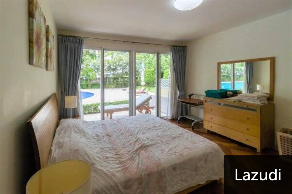 2 Bed Beachfront Condo in Town 2 Bed Beachfront Condo in Town