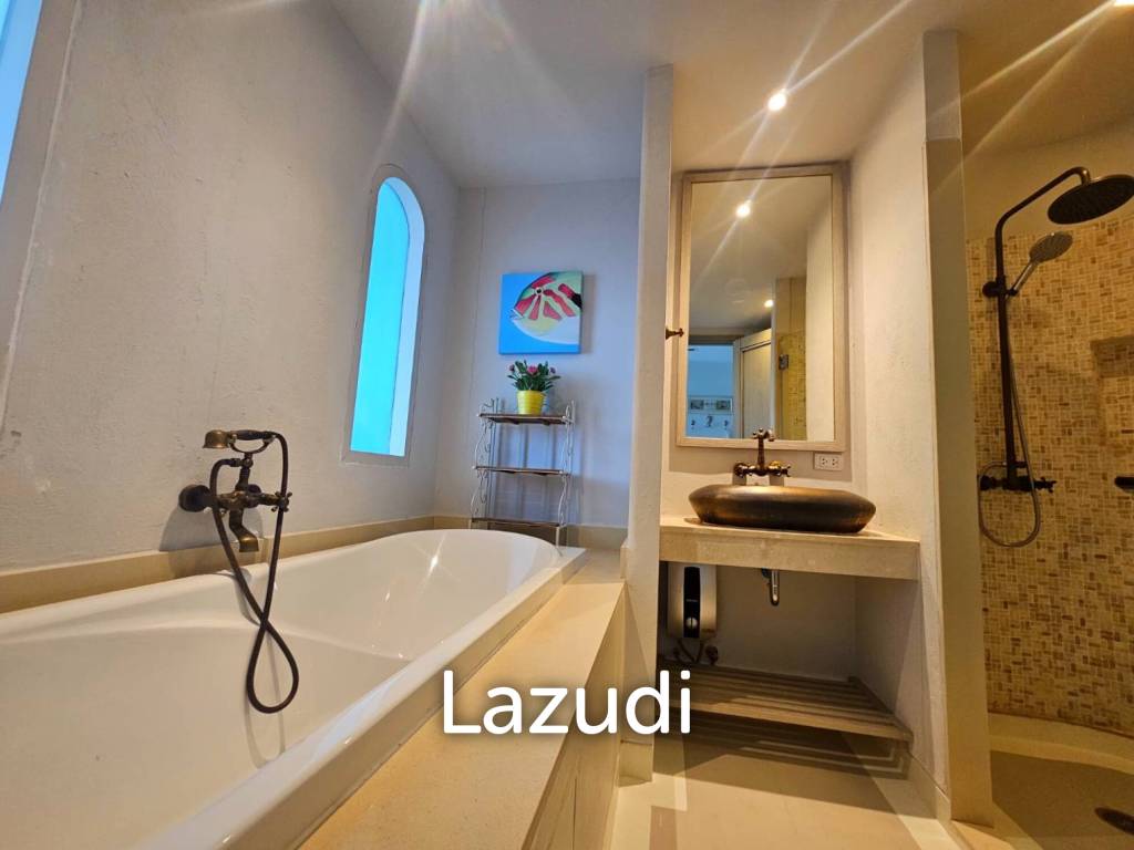 CHELONA : 2 Bed Beachfront Condo