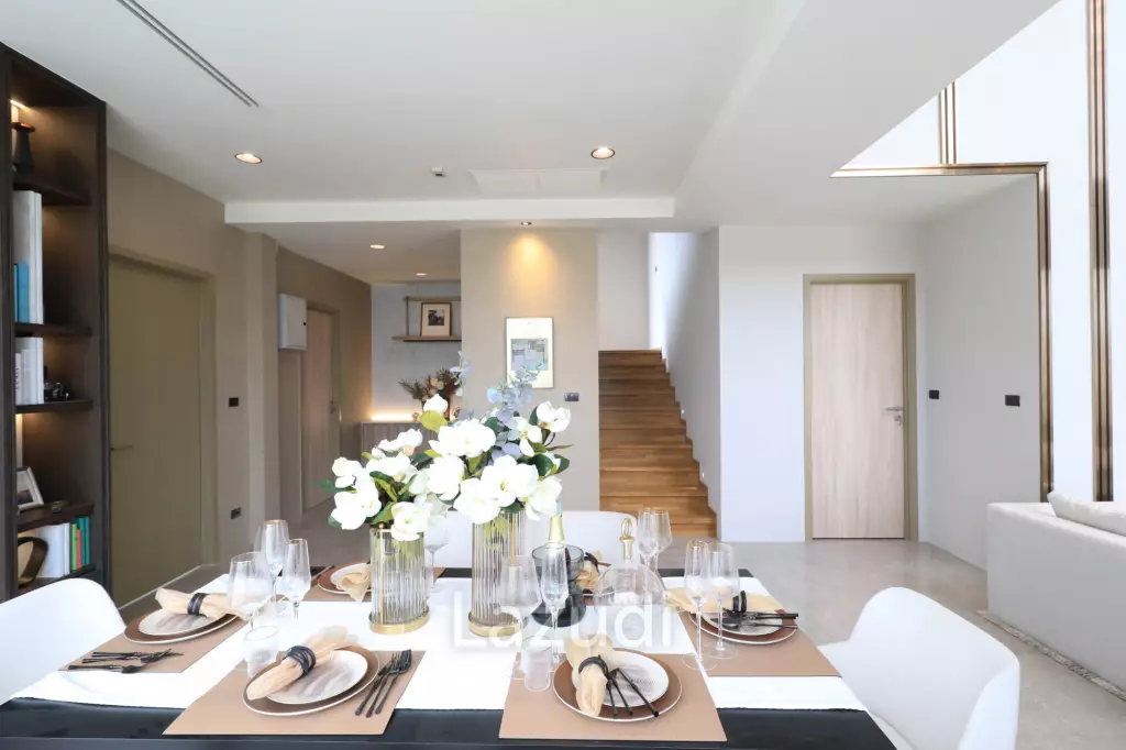 4 Bed 285 SQ.M Highbury Hill Pool Villas Pattaya