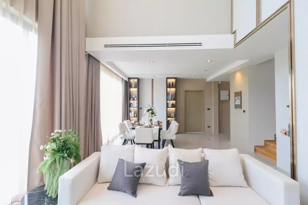 4 Bed 285 SQ.M Highbury Hill Pool Villas Pattaya