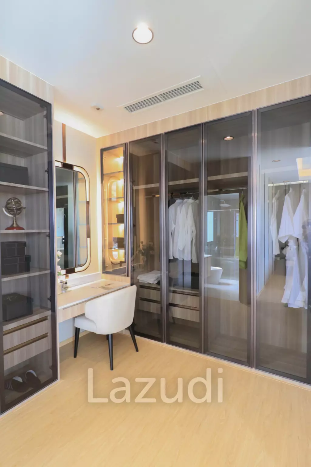 4 Bed 285 SQ.M Highbury Hill Pool Villas Pattaya