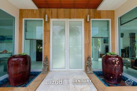 RED MOUNTAIN LUXURY : Best Quality 4 Bed Pool Villa