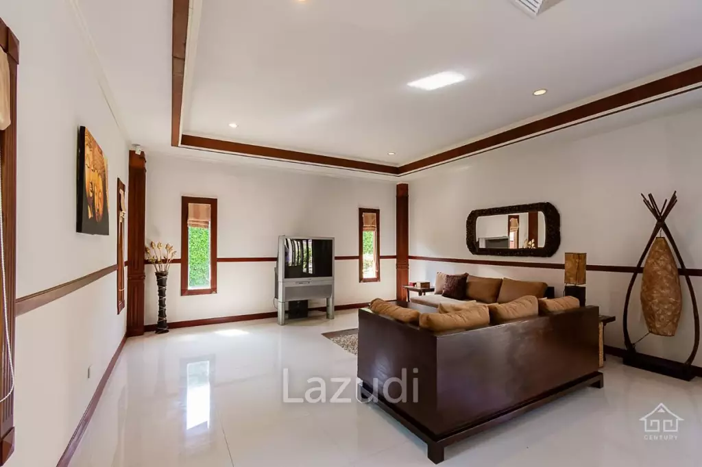 Gorgeous Pool Villa  6 Bed with Big land plot