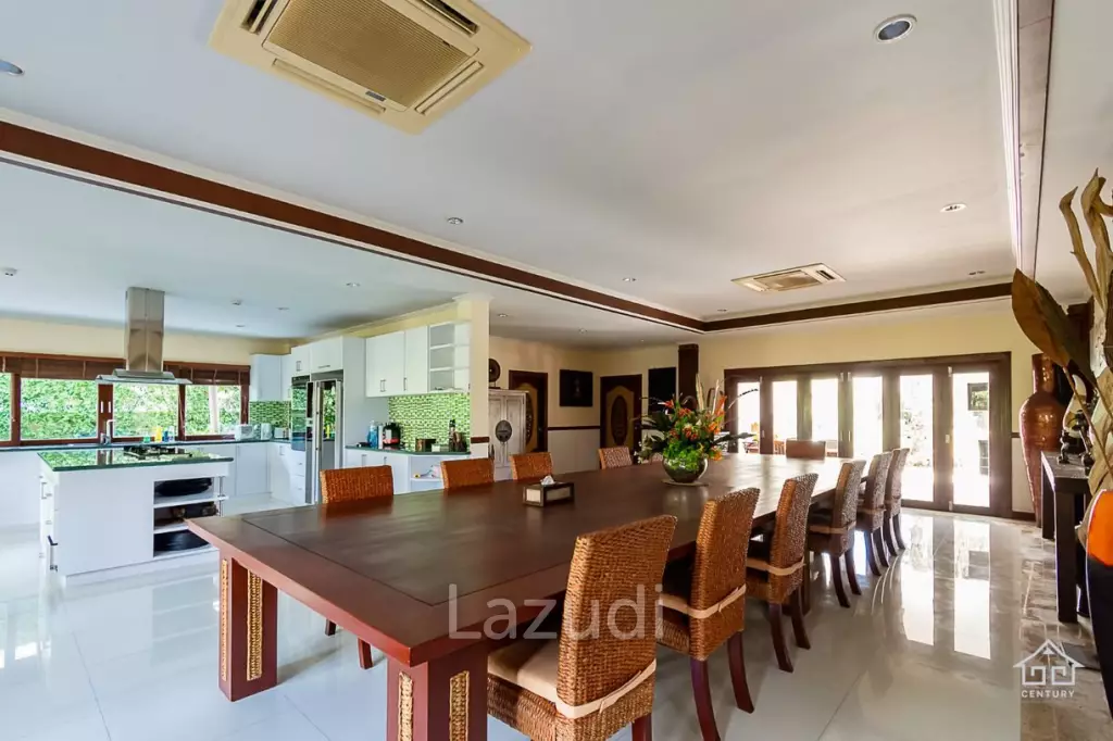Gorgeous Pool Villa  6 Bed with Big land plot