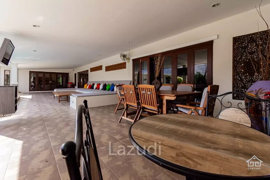 Gorgeous Pool Villa  6 Bed with Big land plot