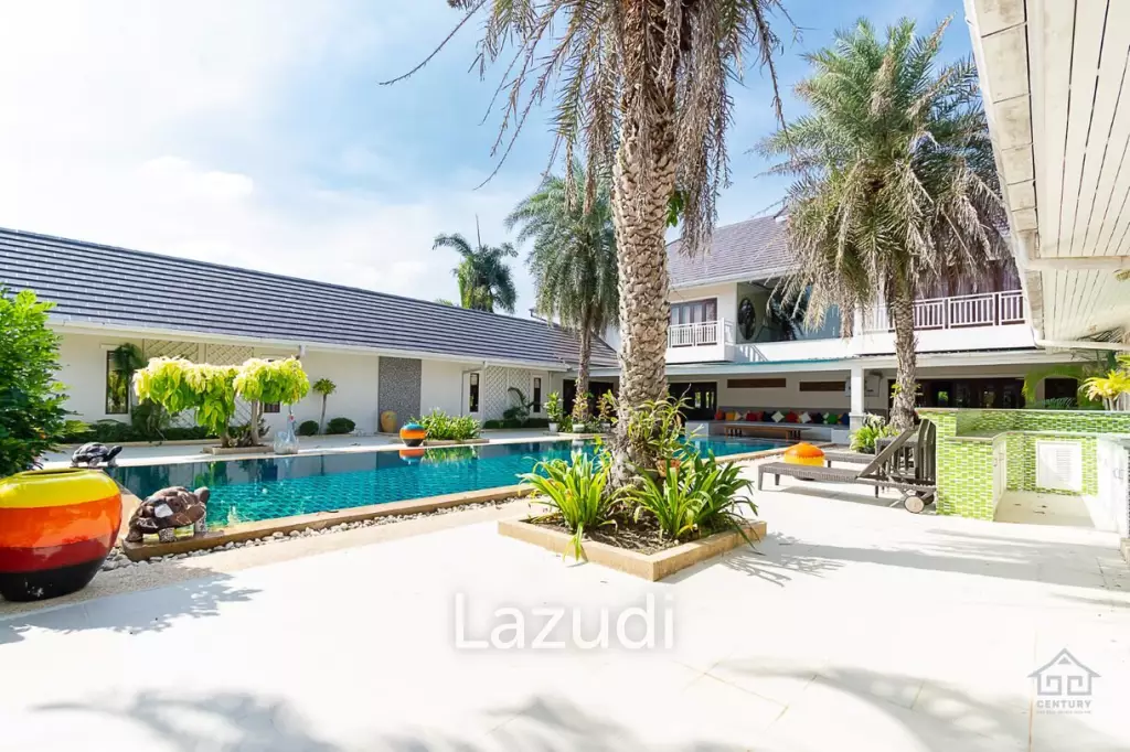 Gorgeous Pool Villa  6 Bed with Big land plot