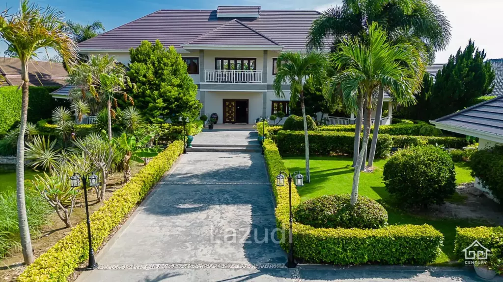 Gorgeous Pool Villa  6 Bed with Big land plot