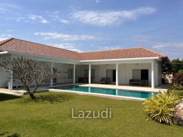 The View: Modern 4 bedroom Pool Villa
