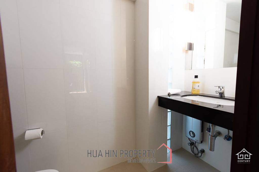 CASADAENG : 3 Bed condo near the beach