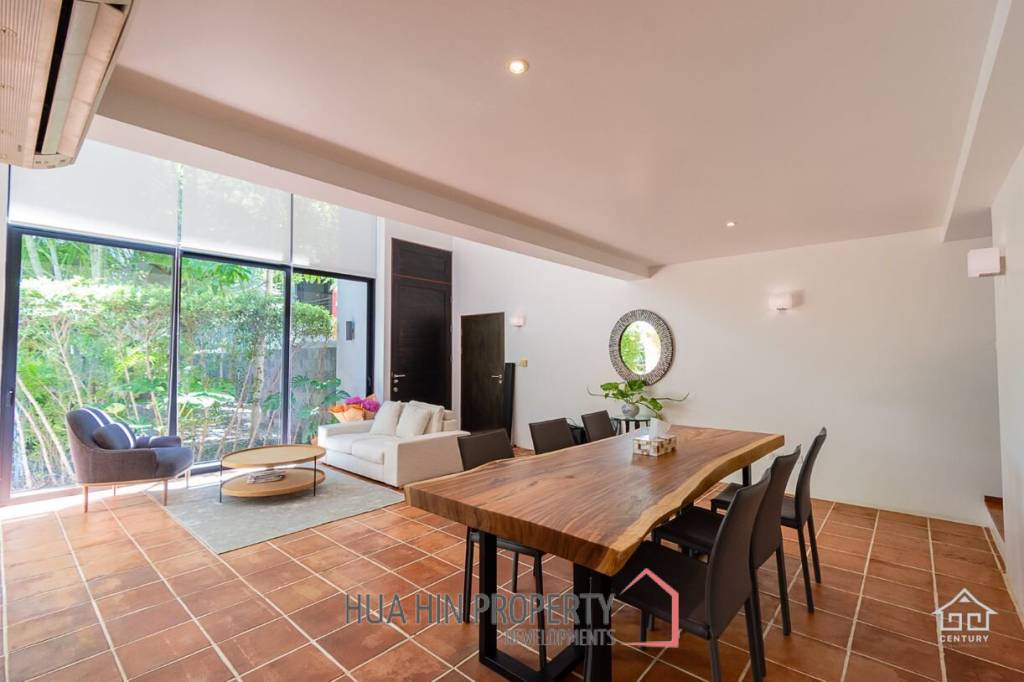 CASADAENG : 3 Bed condo near the beach