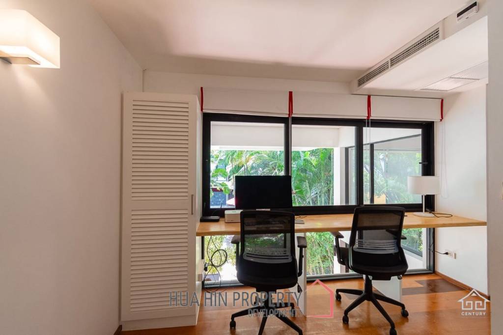 CASADAENG : 3 Bed condo near the beach