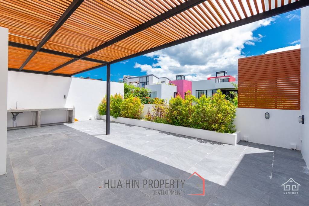 CASADAENG : 3 Bed condo near the beach
