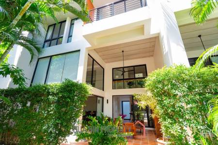 CASADAENG : 3 Bed condo near the beach