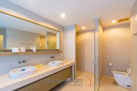 BAAN NUB KLUEN : Beachfront 3 Bed condo