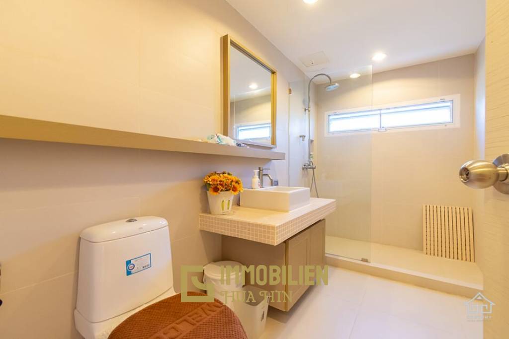 BAAN NUB KLUEN : Beachfront 3 Bed condo