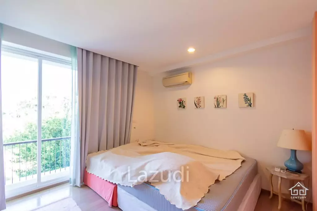 BAAN NUB KLUEN : Beachfront 3 Bed condo