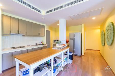 BAAN NUB KLUEN : Beachfront 3 Bed condo